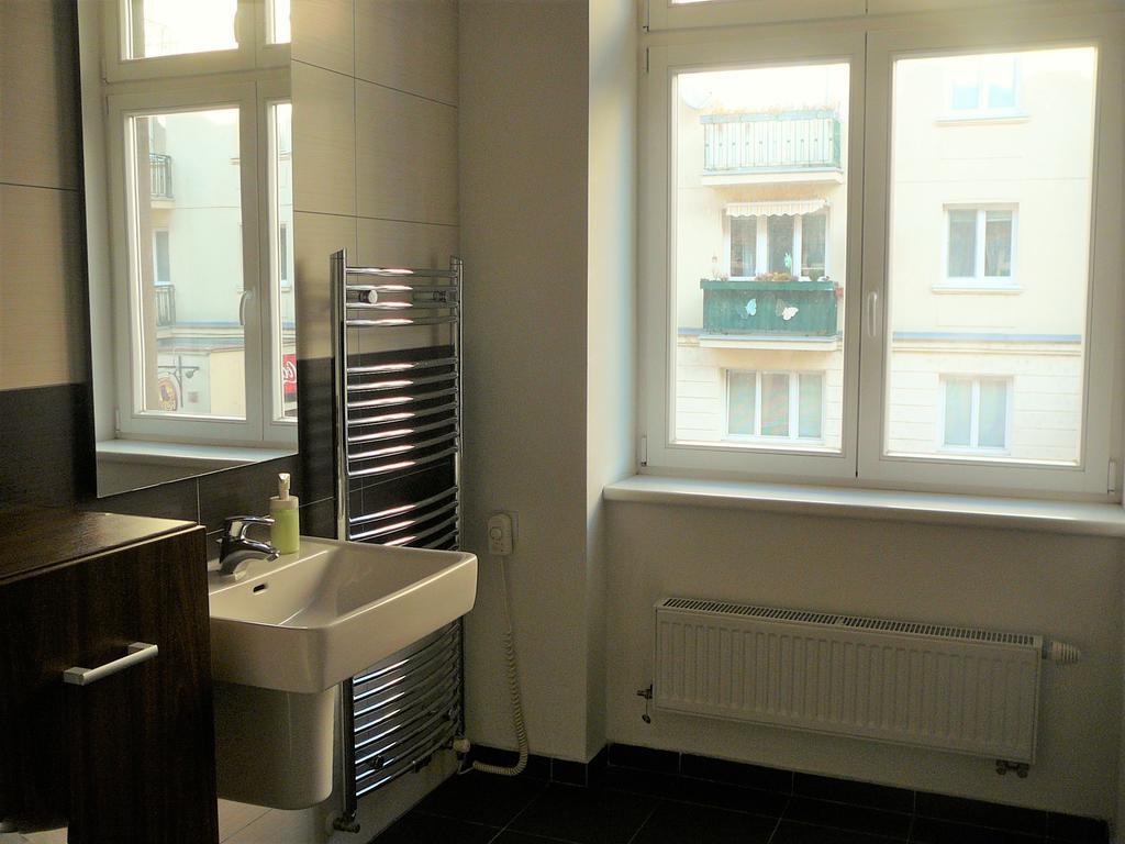 Lion Apartments Medena, Big Size, High Ceilings ブラチスラヴァ エクステリア 写真
